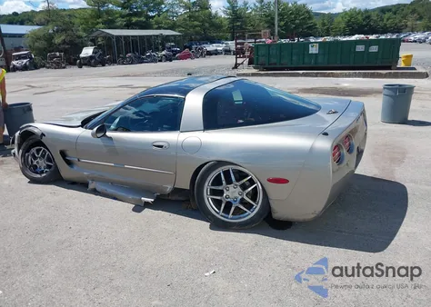 1998 Chevrolet Corvette z USA, uszkodzony, nr VIN 1G1YY22G2W5123045